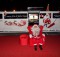 Santa Klaus rinnova la favola con l'Hummer limousine