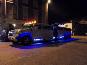 noleggio hummer limousine per festa di carnevale